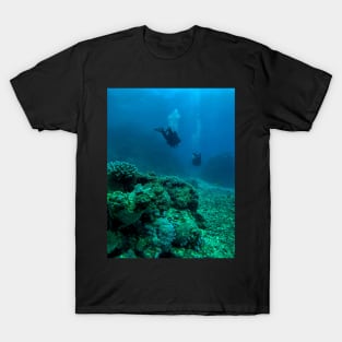 Coral reef and scuba diver T-Shirt